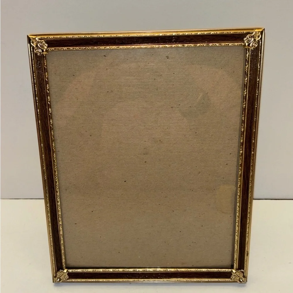 Vintage gold tone picture frame